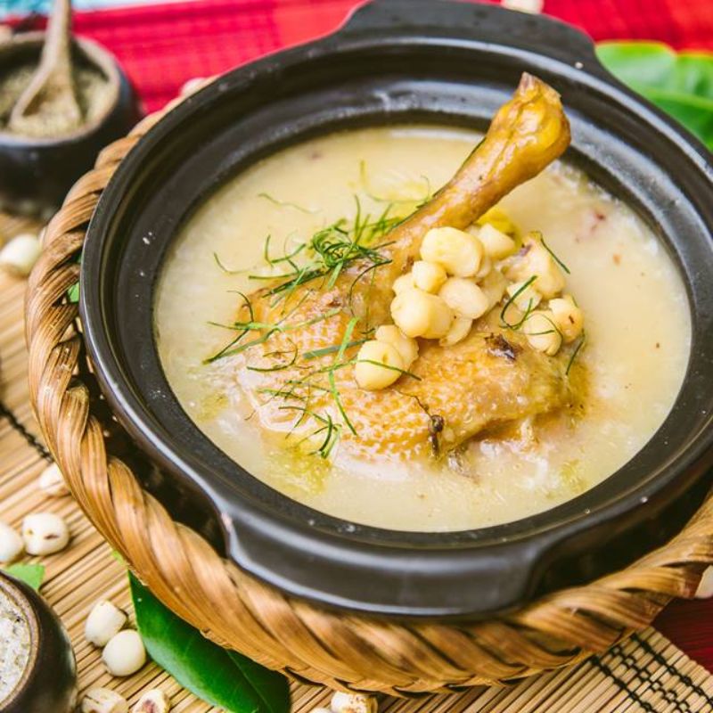 Cháo hạt sen thịt gà