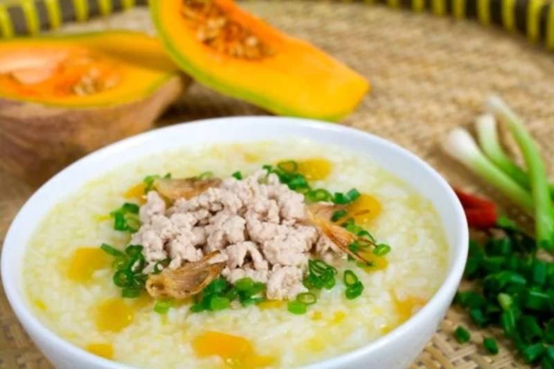 Cháo thịt heo bí đỏ