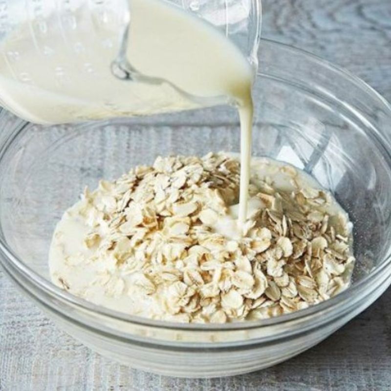 Cháo yến mạch với sữa