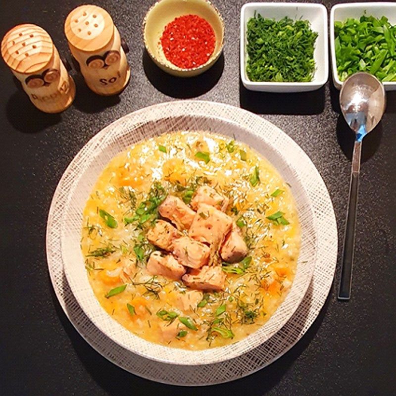 cháo cá hồi khoai lang