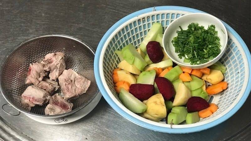 Nguyên liệu cần chuẩn bị khi hầm xương