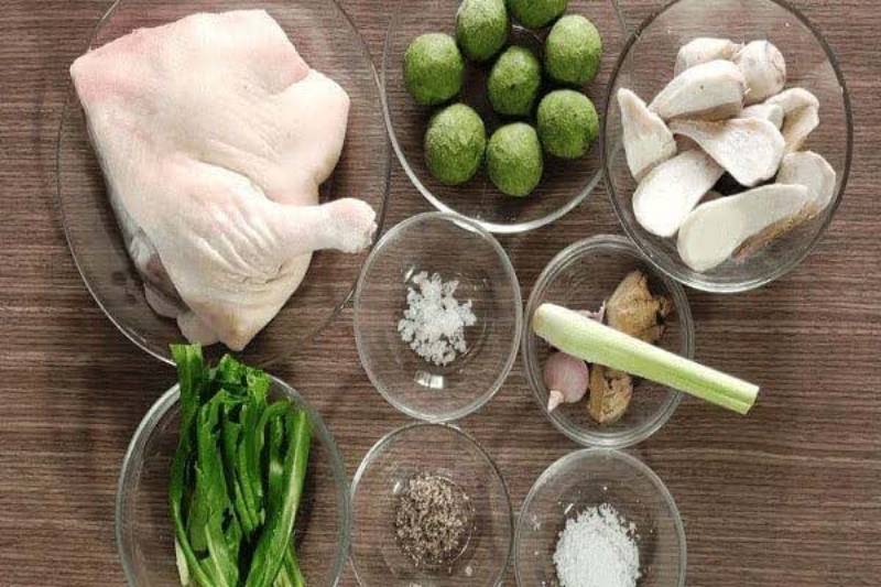 Nguyên liệu cần chuẩn bị làm vịt om sấu bằng nồi nấu chậm