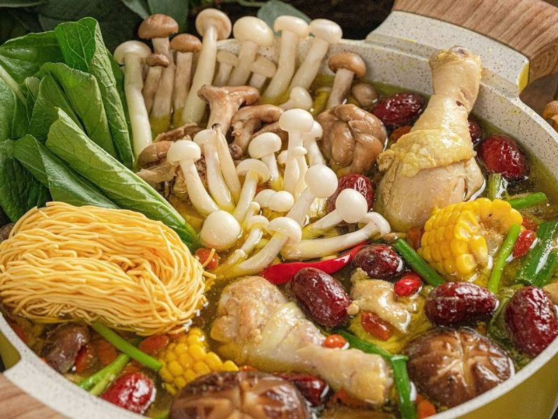 Lẩu nấm thịt gà