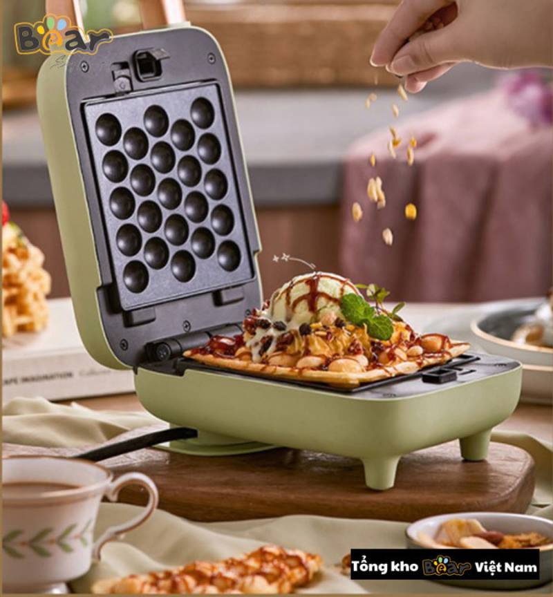 Máy nướng bánh 2 khay Bear DBC-C06M1 là thiết bị làm bánh có thiết kế đẹp mắt